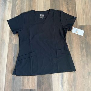 NWT Barco One Scrub Top